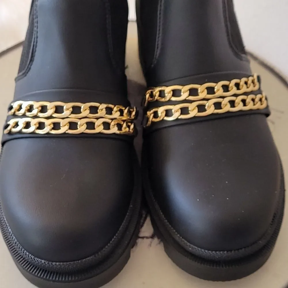 Black sock chain Boots
